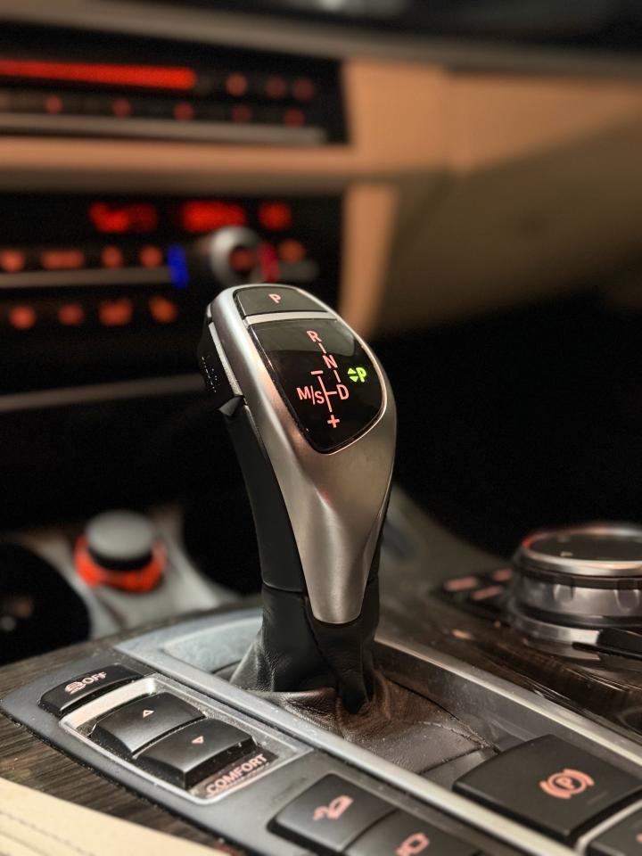 2016 BMW 5 Series 535i xDrive - Photo #13