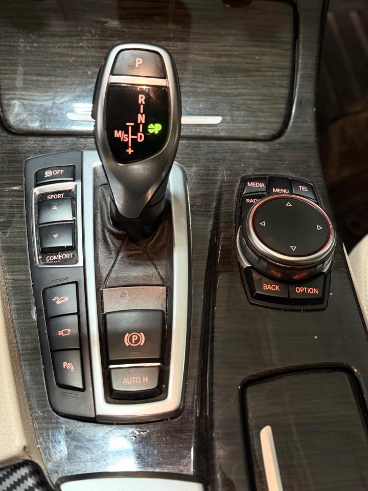 2016 BMW 5 Series 535i xDrive - Photo #16