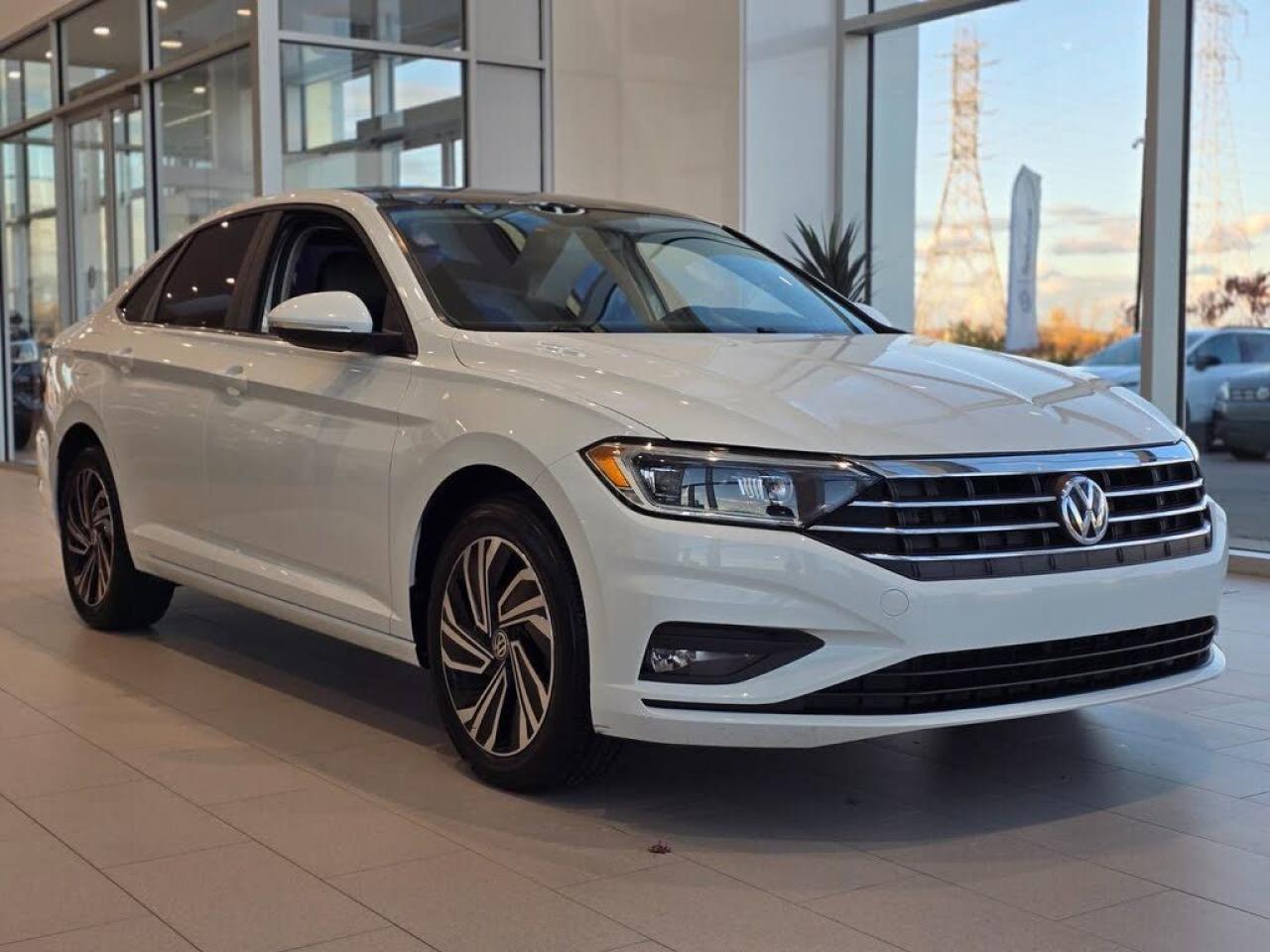 Used 2019 Volkswagen Jetta EXCELINE / LOADED/ NO ACCIDENT / LEATHER/ROOF/MINT for sale in Scarborough, ON