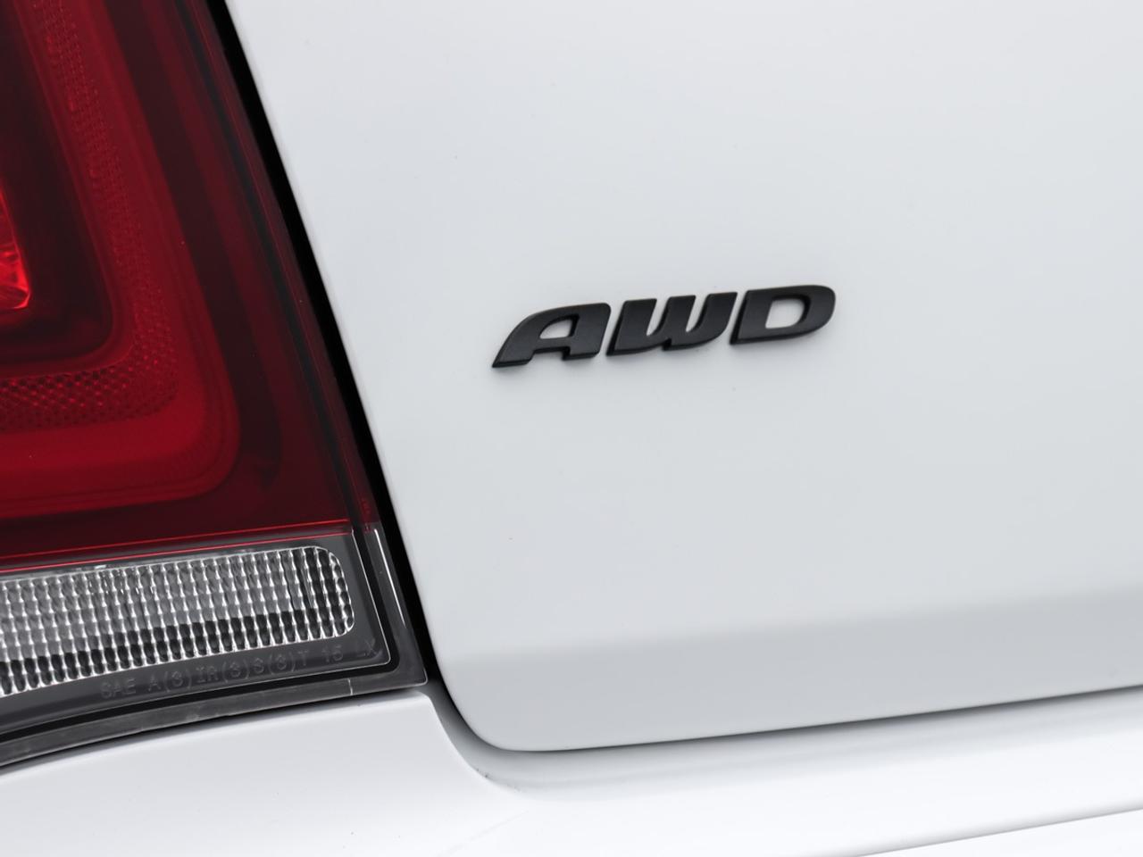 2023 Chrysler 300 300 Touring L AWD Photo