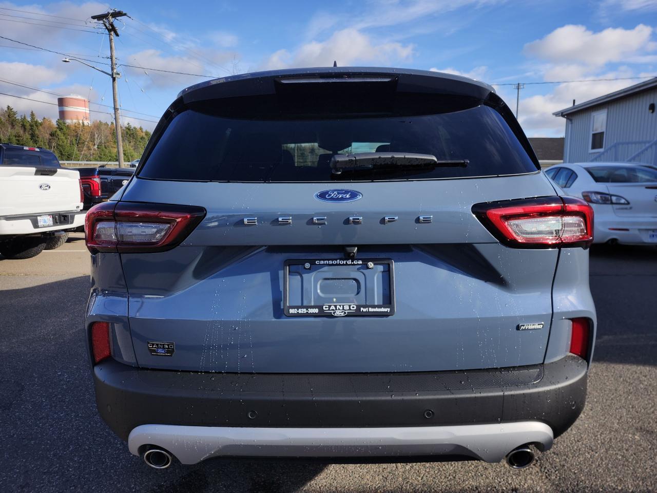 2026 Ford Escape PHEV FWD Photo5