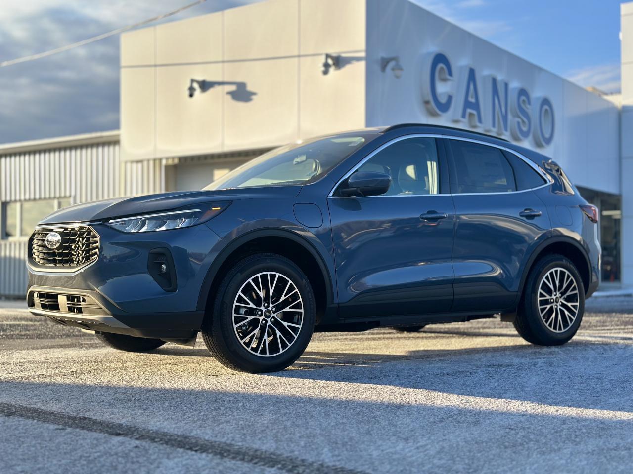 2026 Ford Escape PHEV FWD Photo3