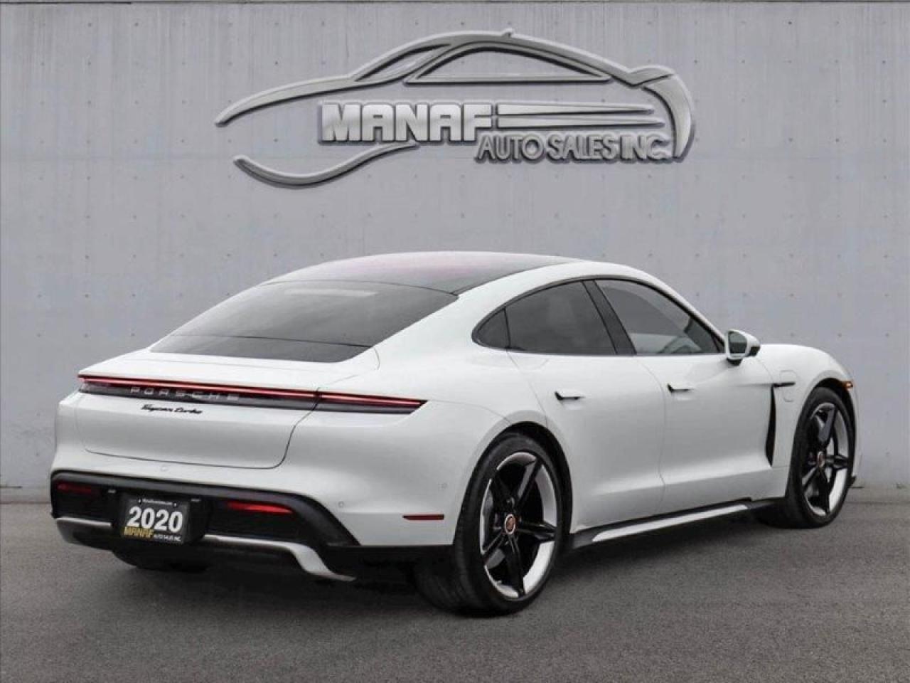 2020 Porsche Taycan TURBO Photo