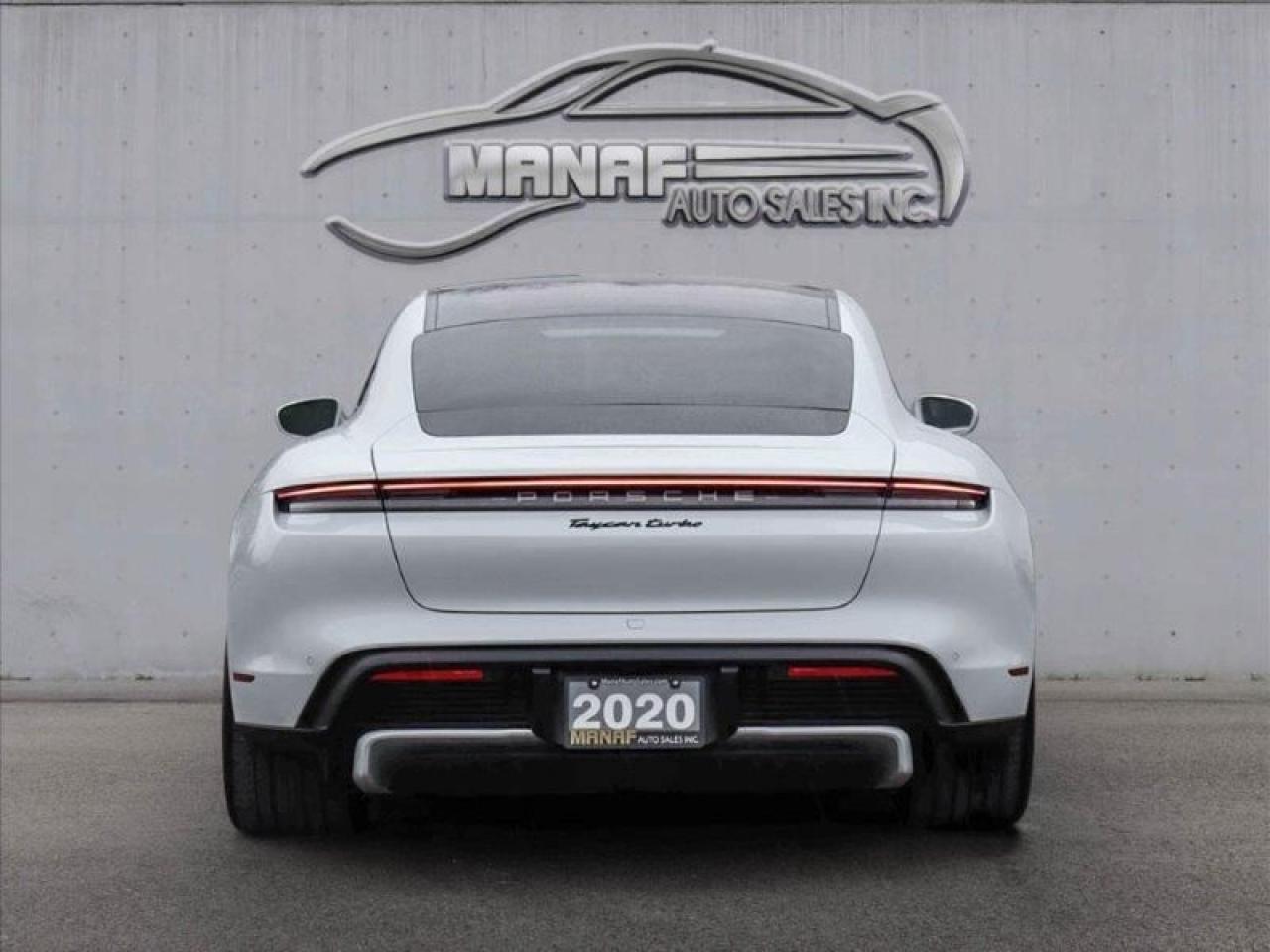 2020 Porsche Taycan TURBO Photo