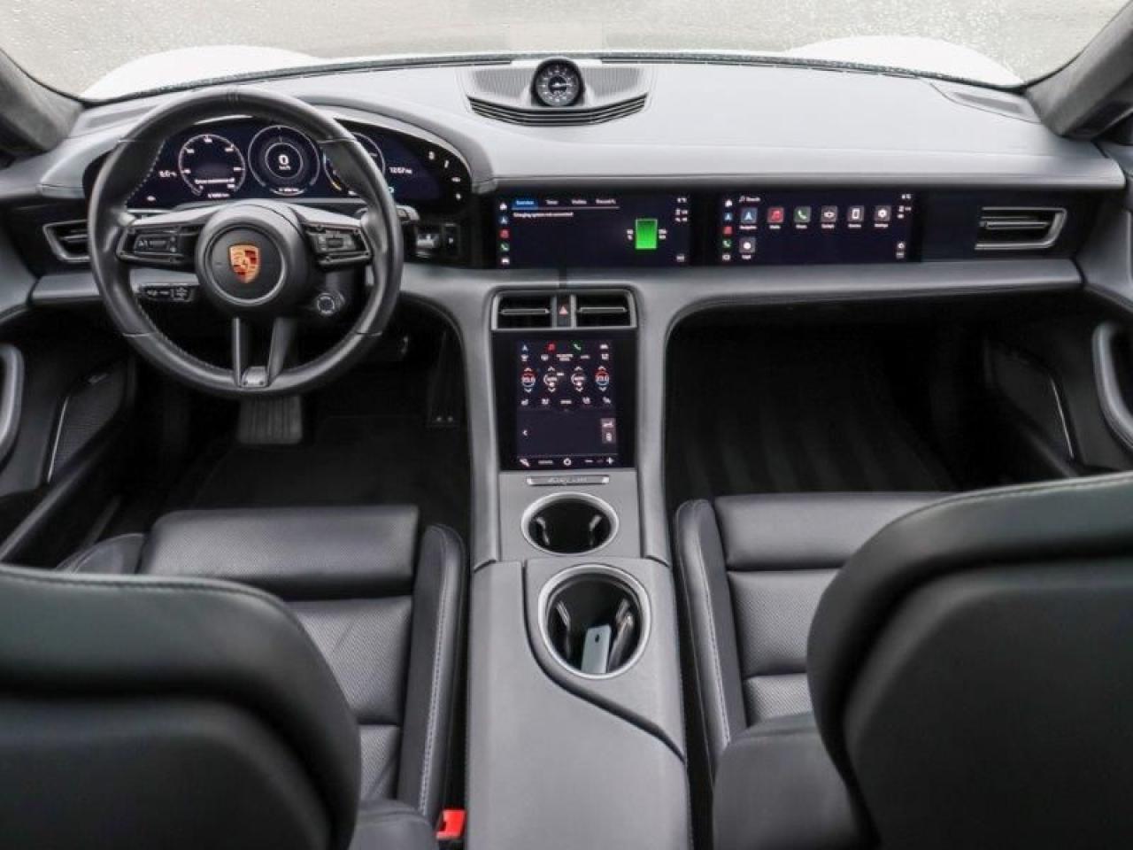 2020 Porsche Taycan TURBO Photo