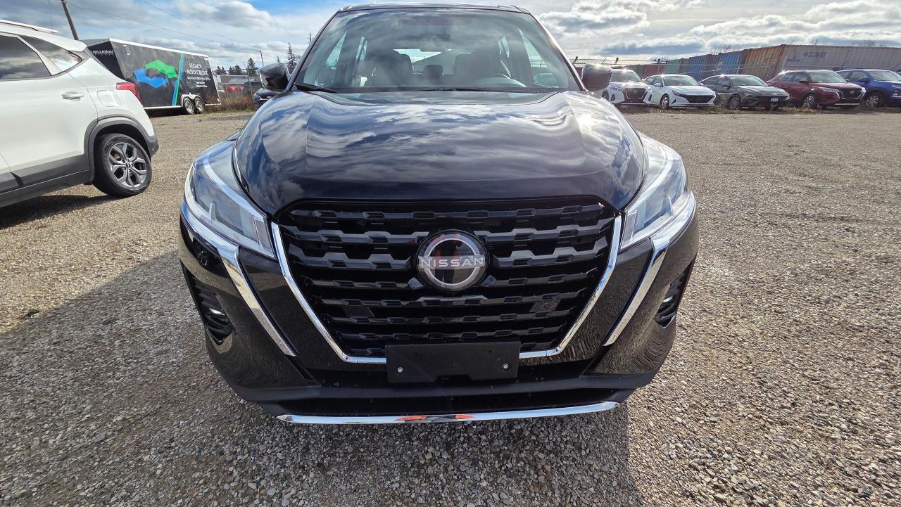 2025 Nissan Kicks S Photo2