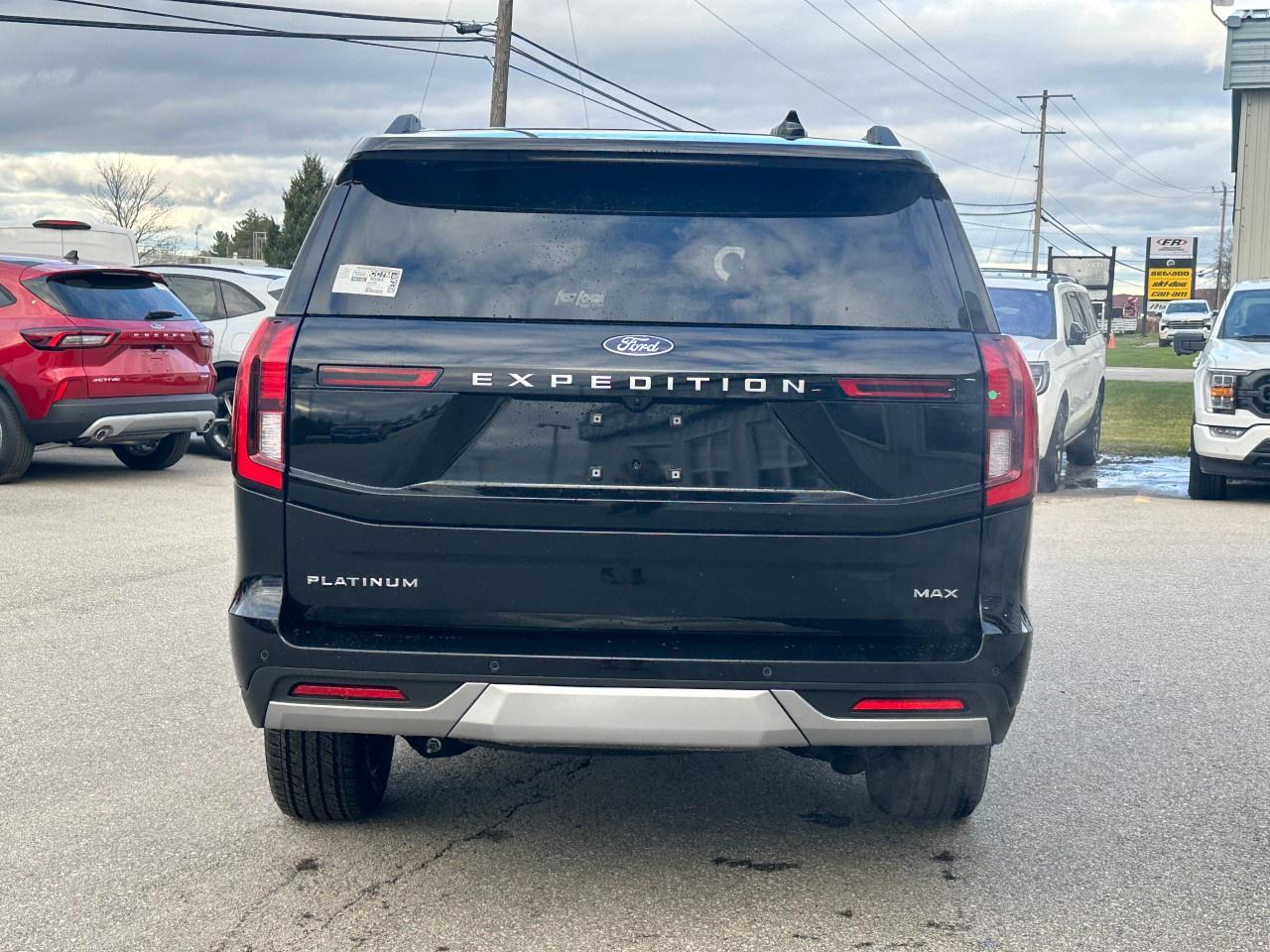 2025 Ford Expedition Platinum Max 4X4 Photo