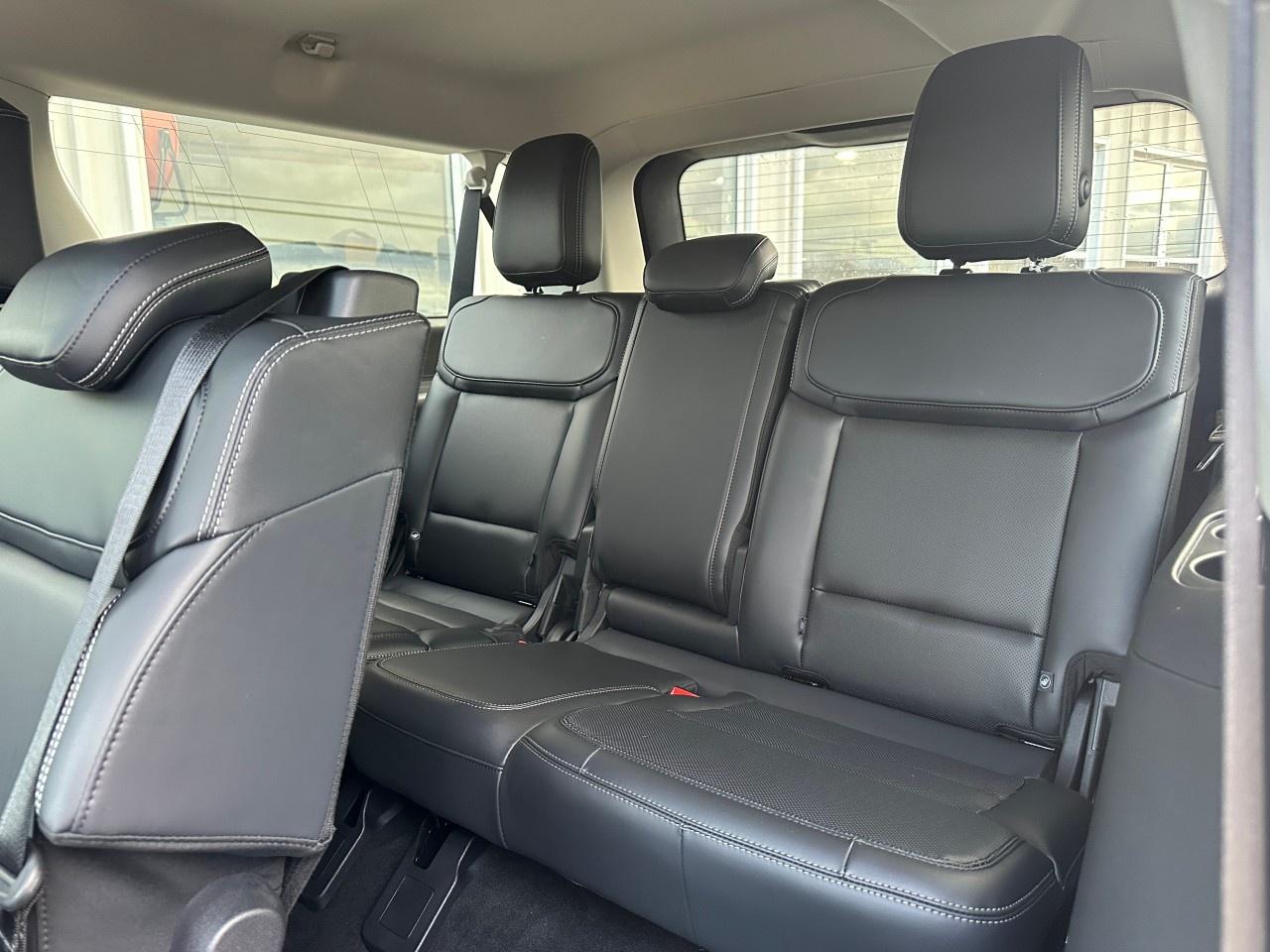 2025 Ford Expedition Platinum Max 4X4 Photo