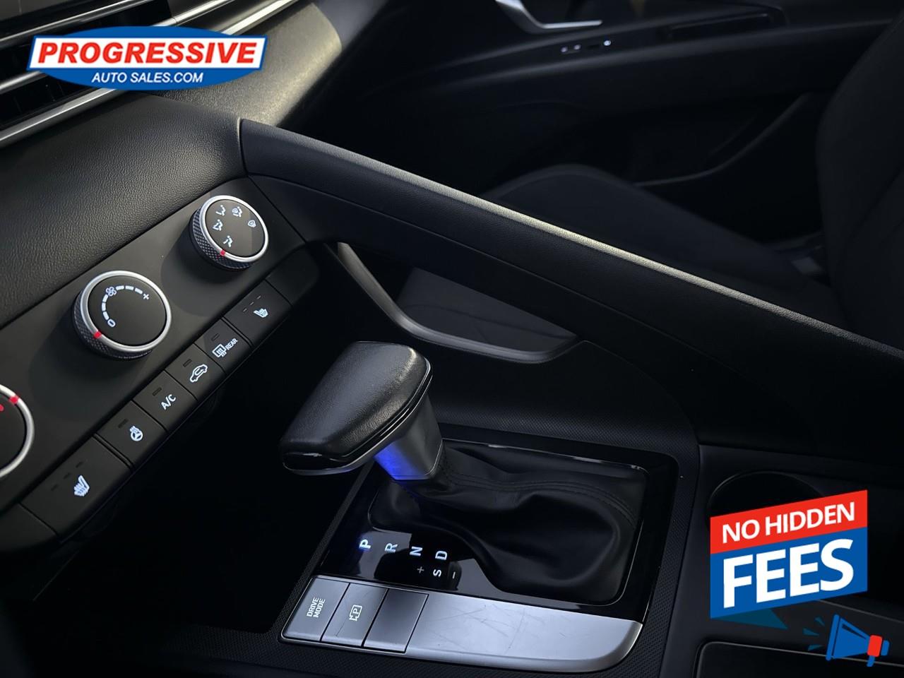 2023 Hyundai Elantra Preferred Photo