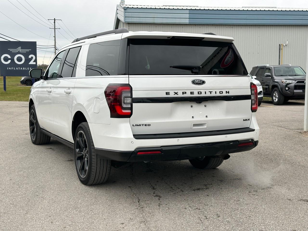 2023 Ford Expedition LIMITED MAX 4X4 Photo