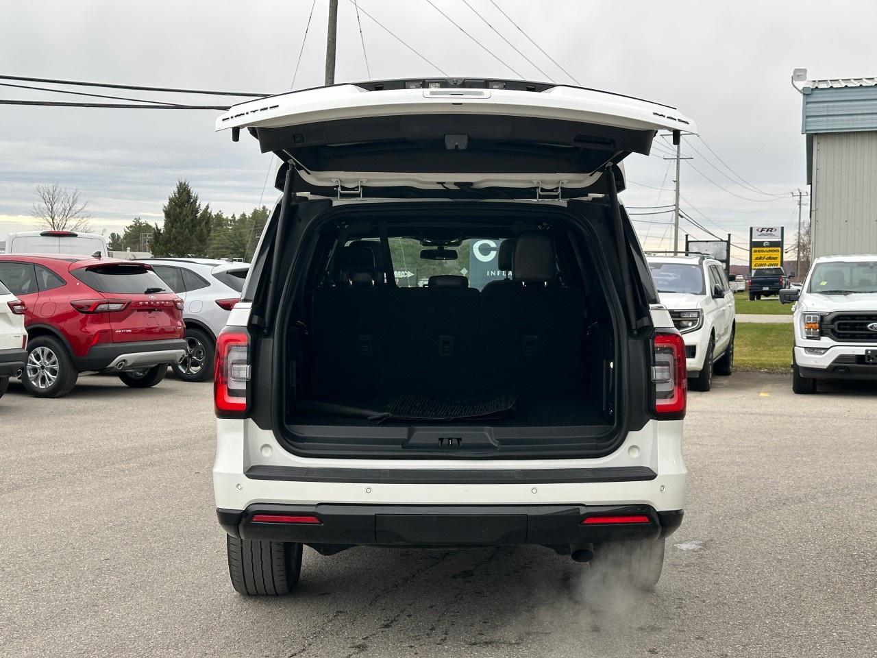 2023 Ford Expedition LIMITED MAX 4X4 Photo