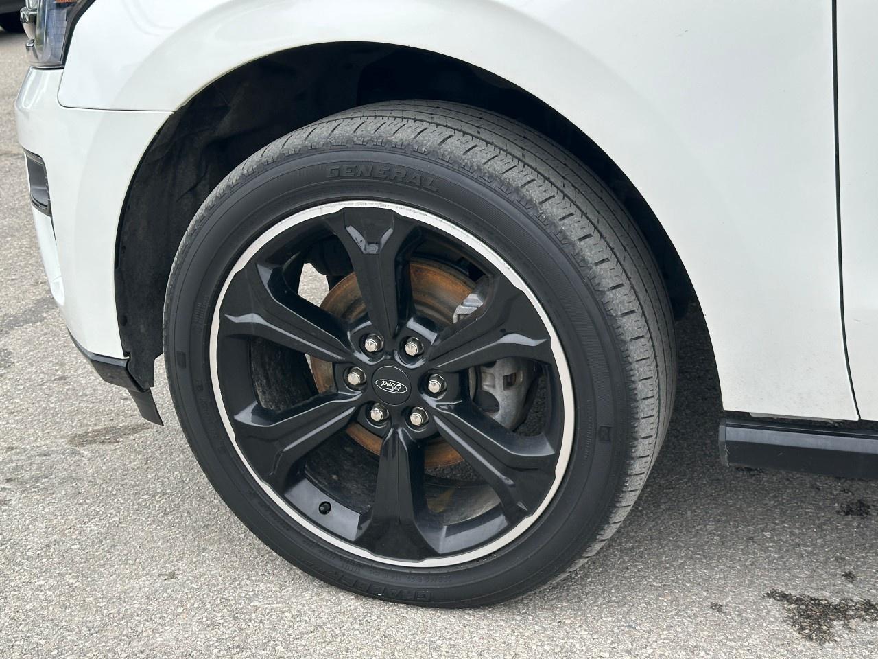 2023 Ford Expedition LIMITED MAX 4X4 Photo