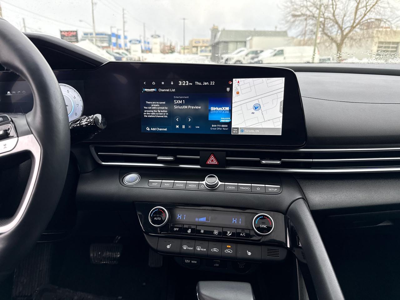 2025 Hyundai Elantra Luxury Photo