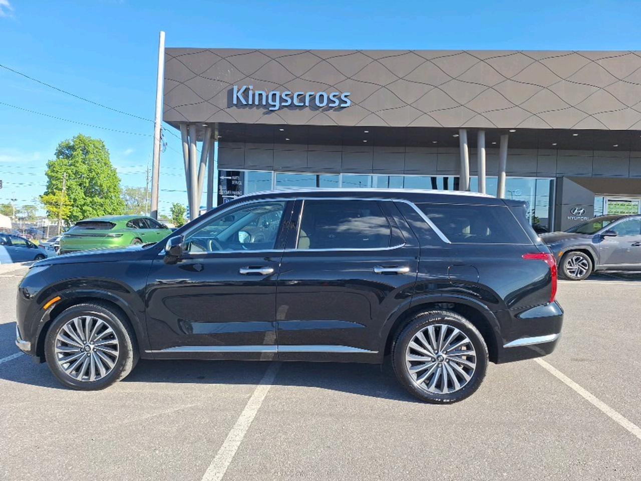 2025 Hyundai PALISADE Ultimate Calligraphy w/Beige Interior Photo