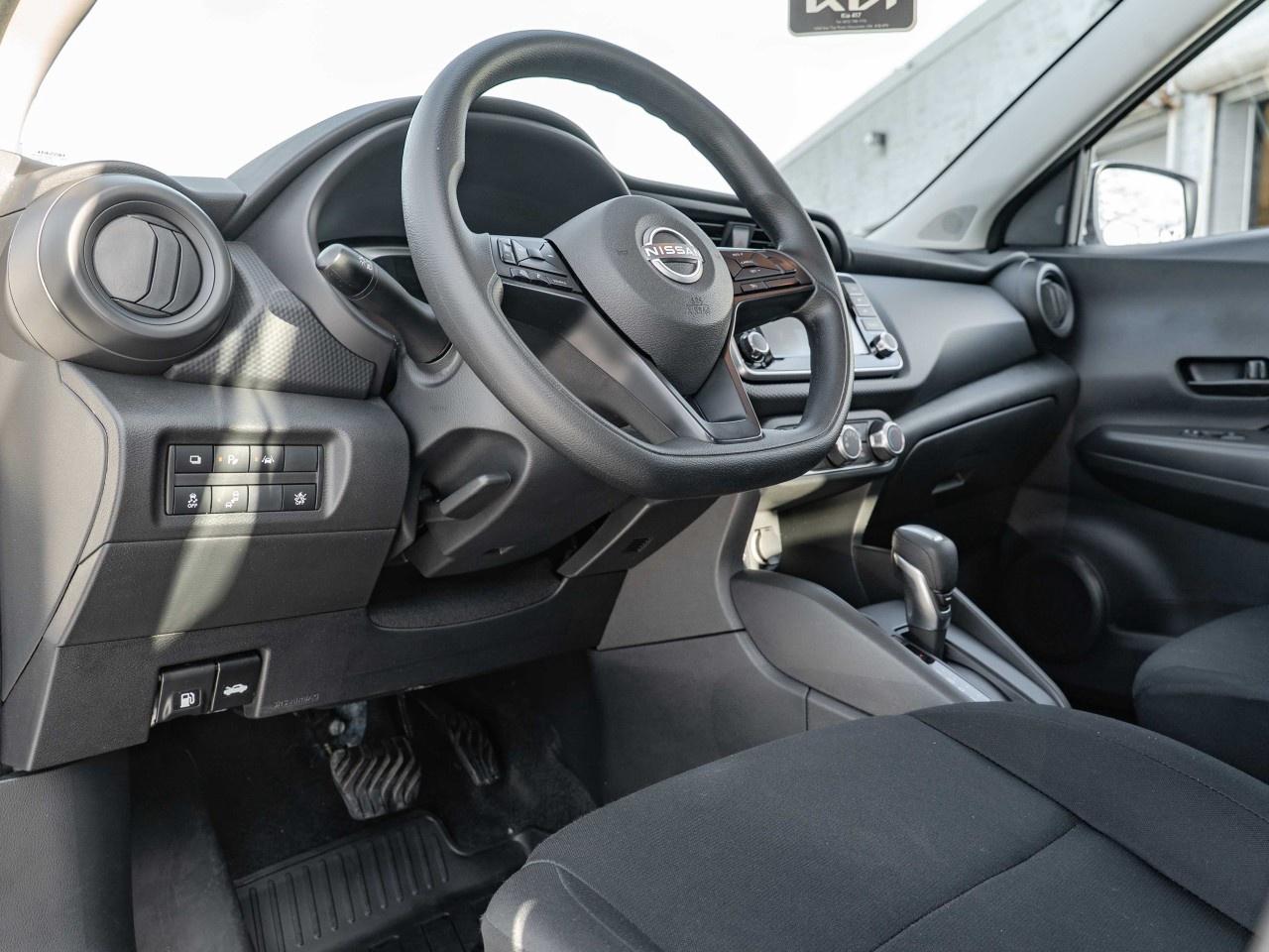 2025 Nissan Kicks Play S FWD Photo