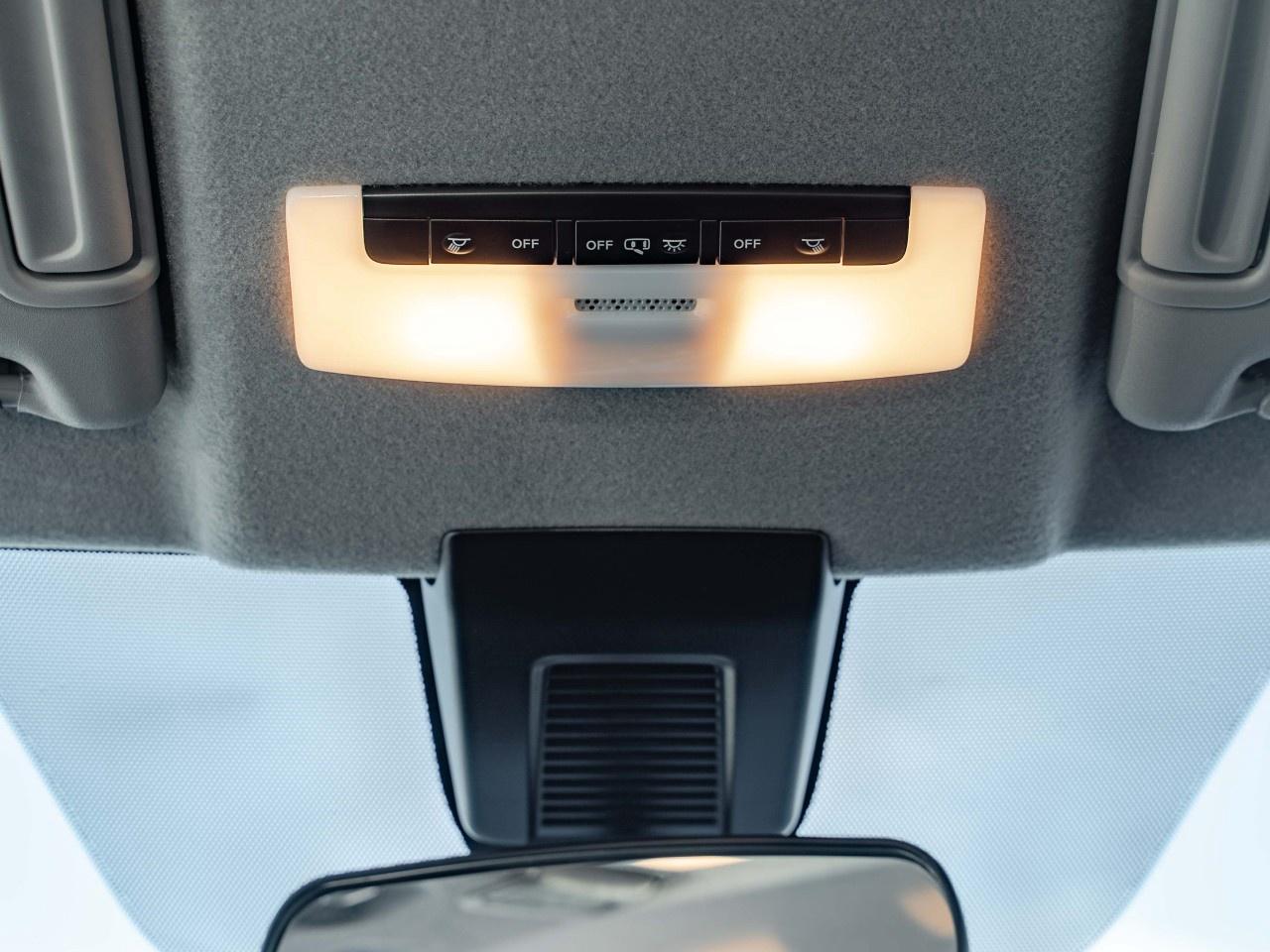 2025 Nissan Kicks Play S FWD Photo