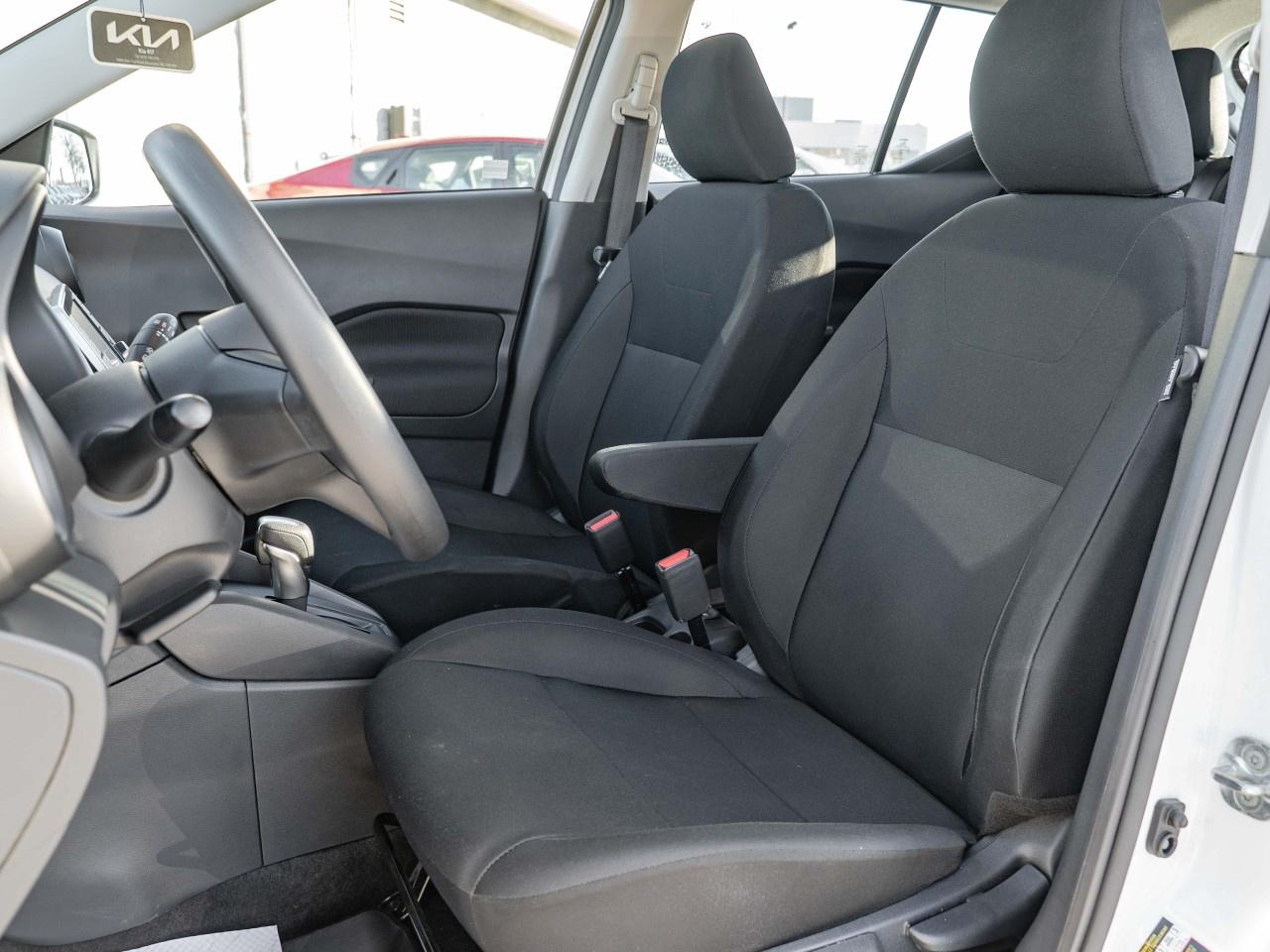 2025 Nissan Kicks Play S FWD Photo