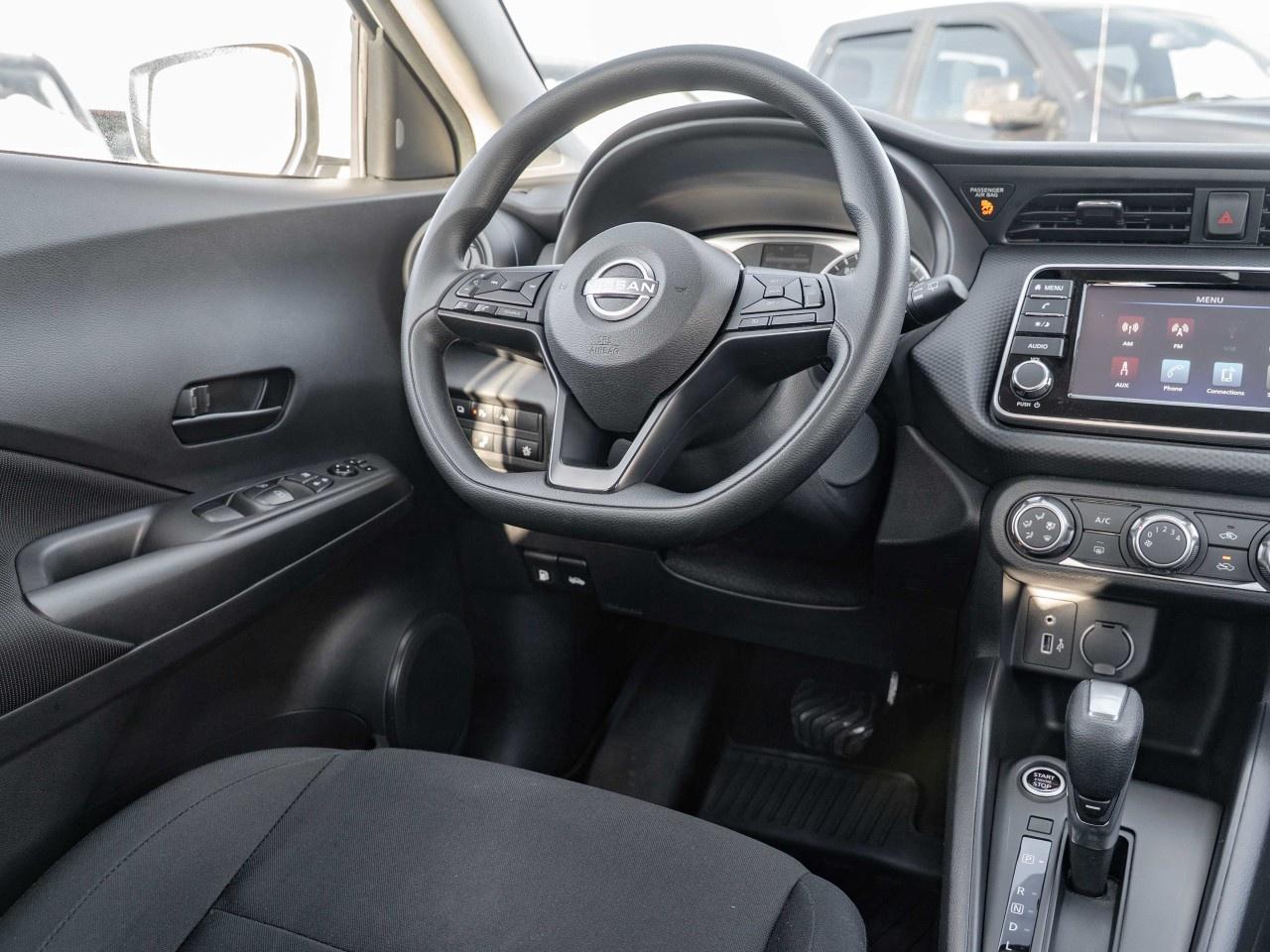 2025 Nissan Kicks Play S FWD Photo