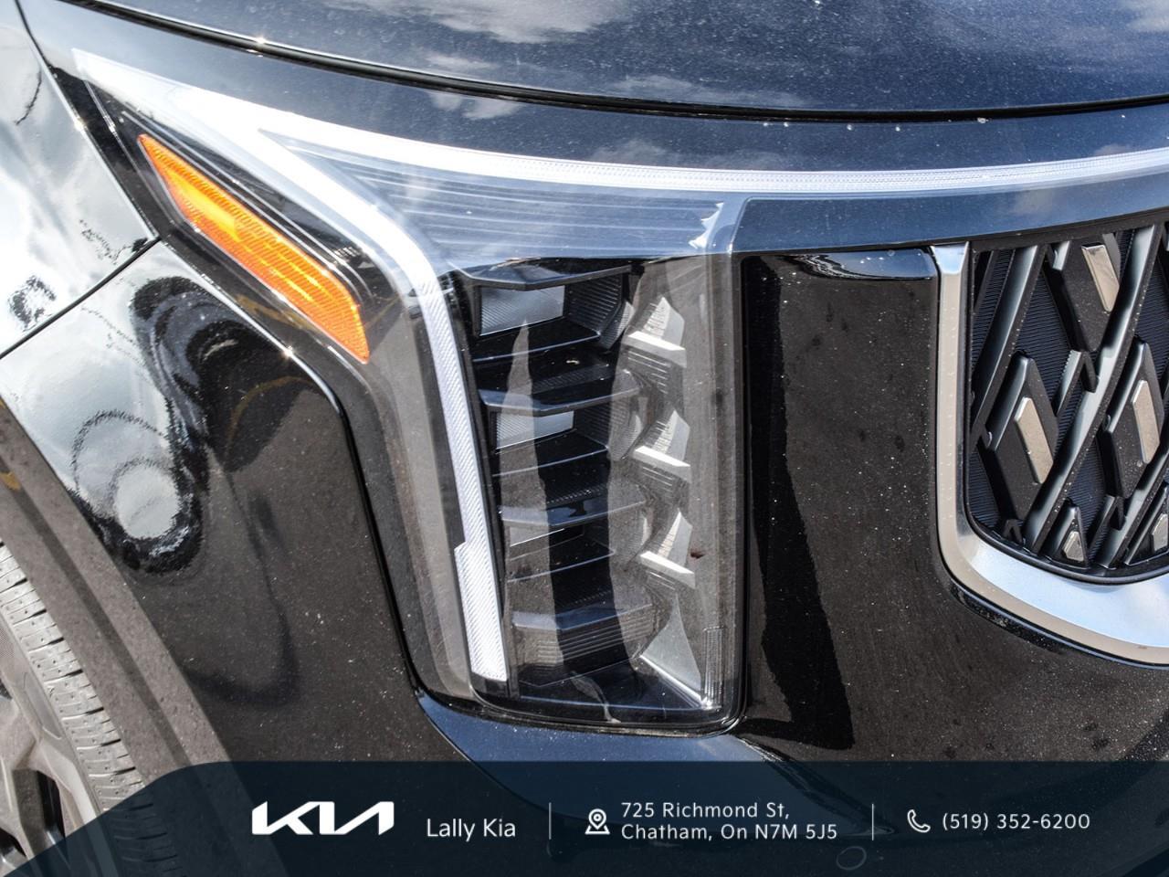 2026 Kia Carnival LX+ New Arrival | Clean CarFax | Low KMs | 8 Pass. | Cloth Heated Seats Photo