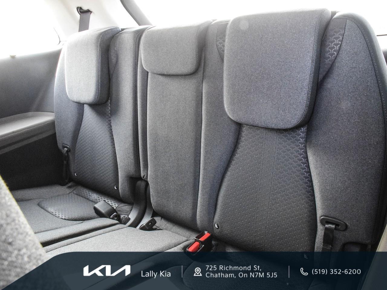 2026 Kia Carnival LX+ New Arrival | Clean CarFax | Low KMs | 8 Pass. | Cloth Heated Seats Photo