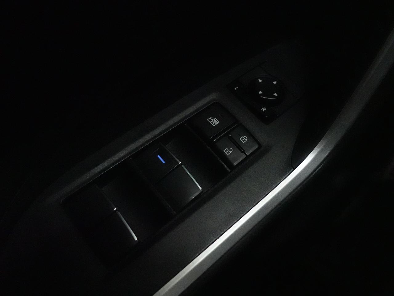 2021 Toyota RAV4 PRIME XSE | PHEV | AWD | Nav | Panoroof | CarPlay