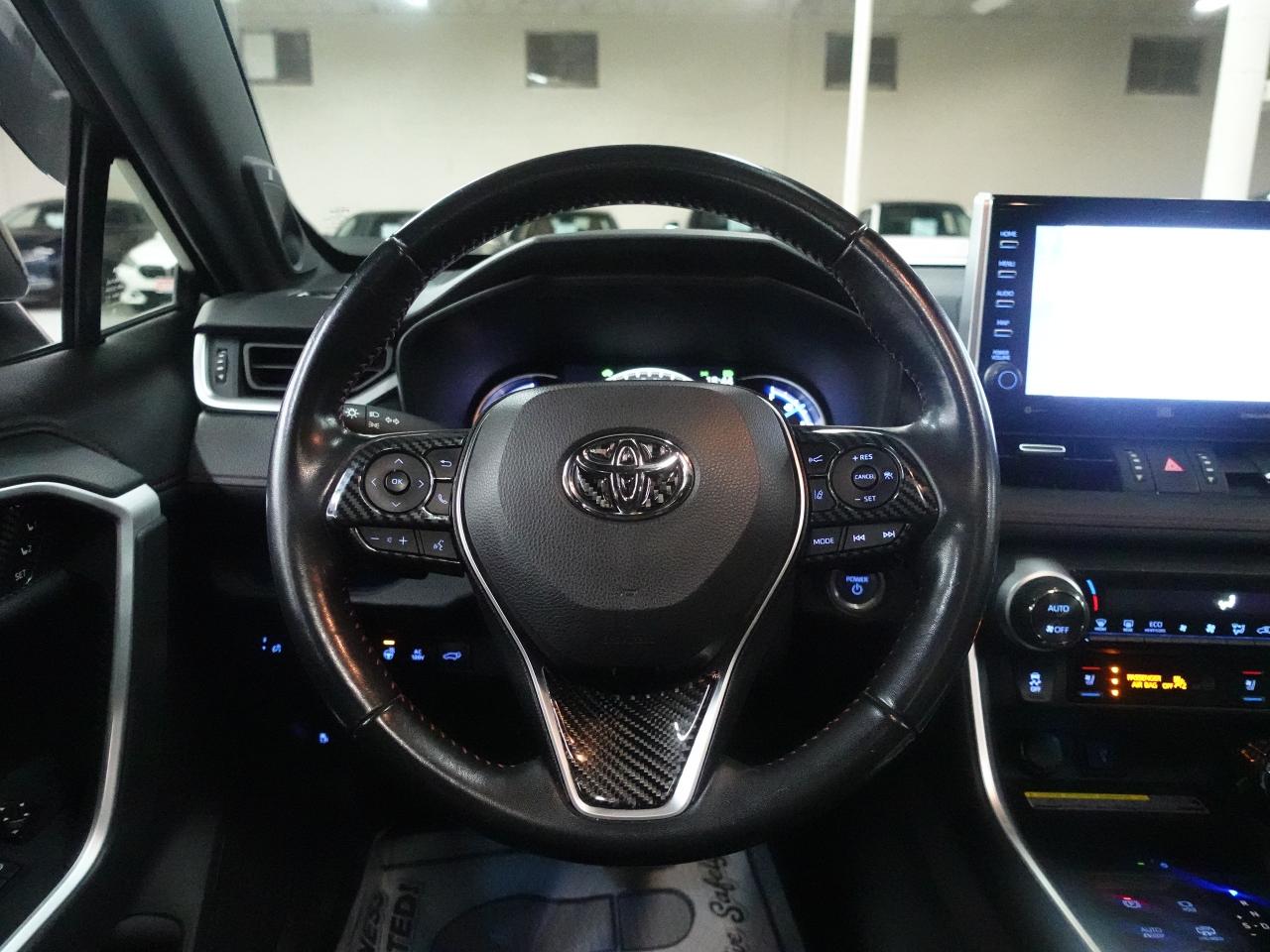 2021 Toyota RAV4 PRIME XSE | PHEV | AWD | Nav | Panoroof | CarPlay