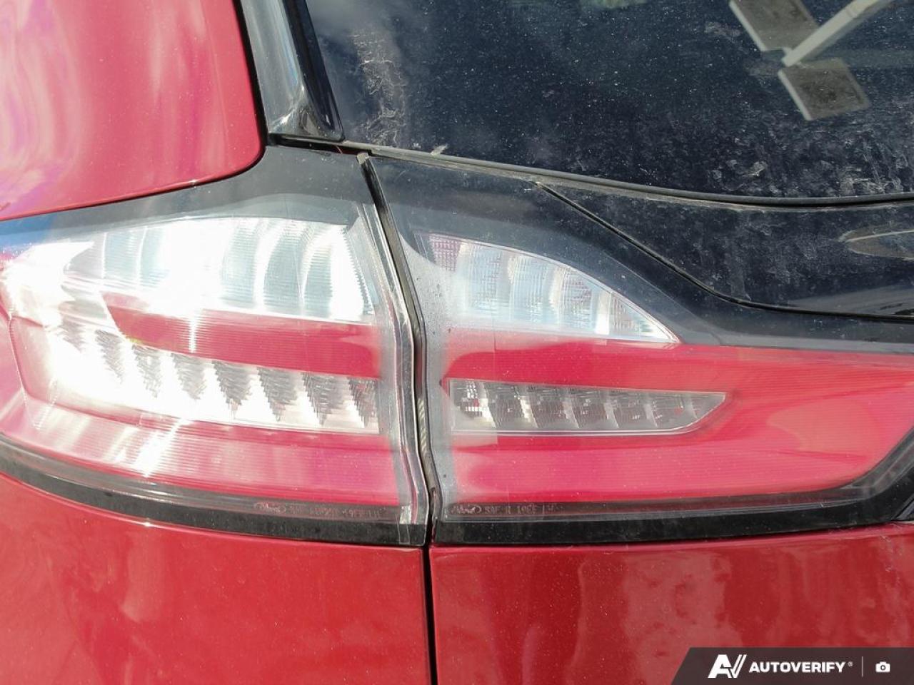 2020 Ford Edge SEL Navigation & Moonroof Photo