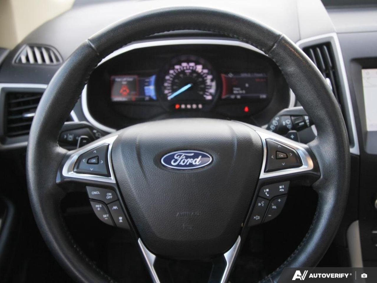 2020 Ford Edge SEL Navigation & Moonroof Photo