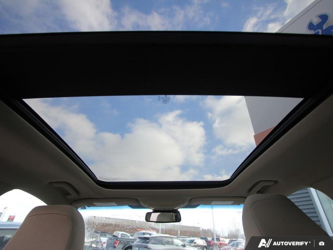 2020 Ford Edge SEL Navigation & Moonroof Photo