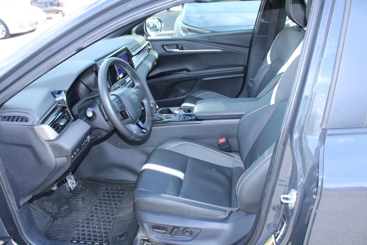 2025 Toyota Camry SE Hybrid - Photo #16
