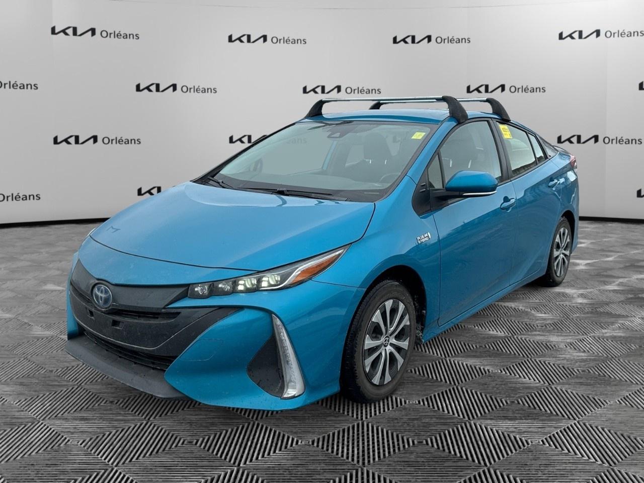 2022 Toyota Prius PRIME Photo0