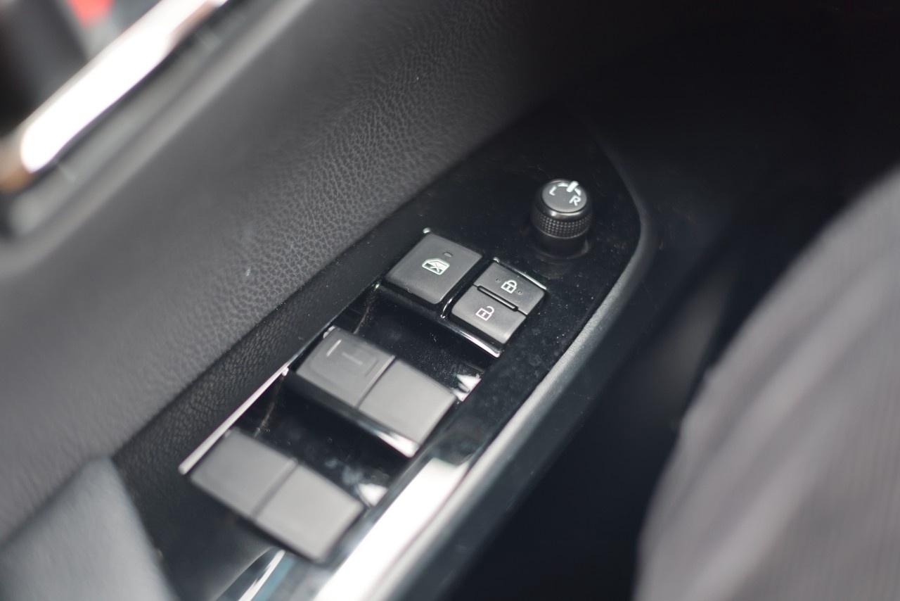 2022 Toyota Prius PRIME Photo