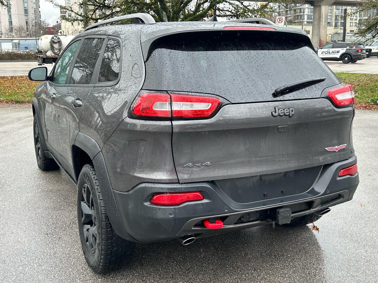 2016 Jeep Cherokee Trailhawk - Photo #3