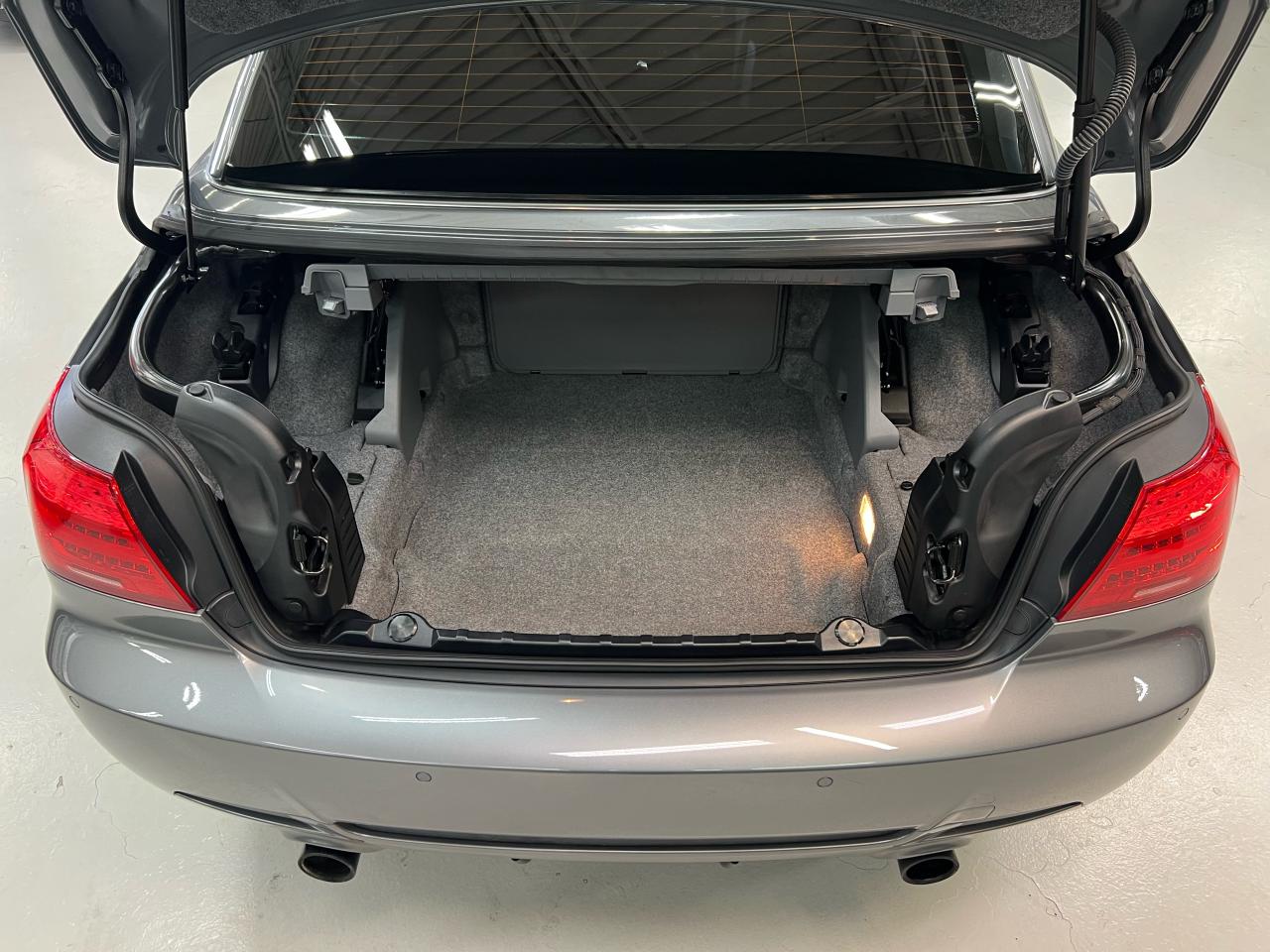 2011 BMW 3 Series 2dr Cabriolet 335is RWD Photo