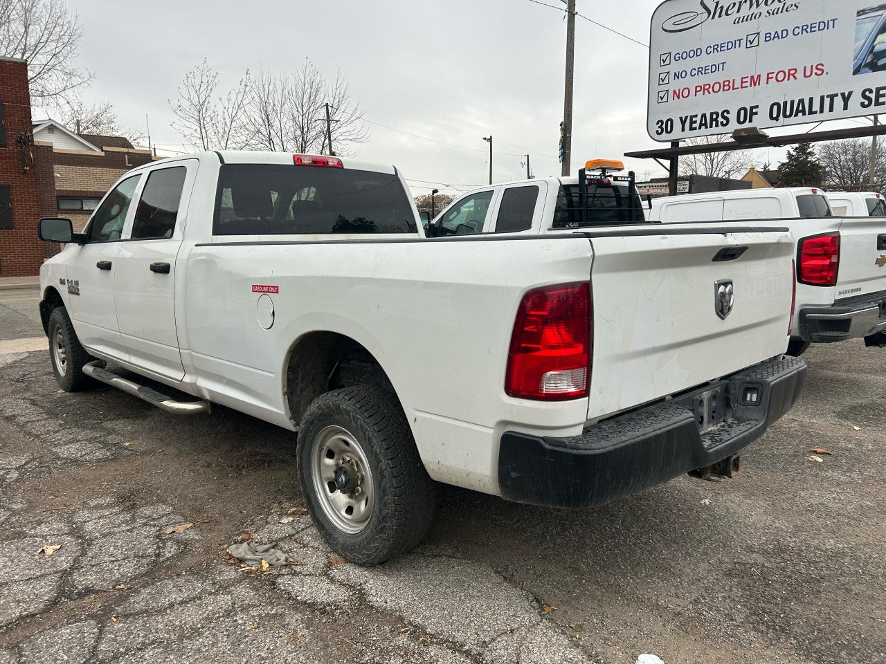 2018 RAM 2500 ST - Photo #2