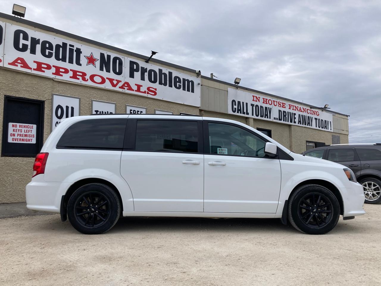 2020 Dodge Grand Caravan GT 2WD - Photo #2