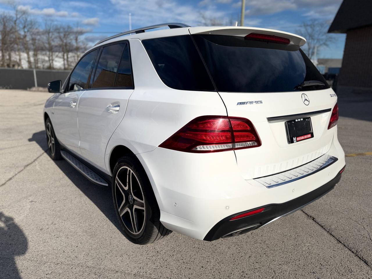 2017 Mercedes-Benz GLE 4MATIC 4dr AMG GLE 43 Photo