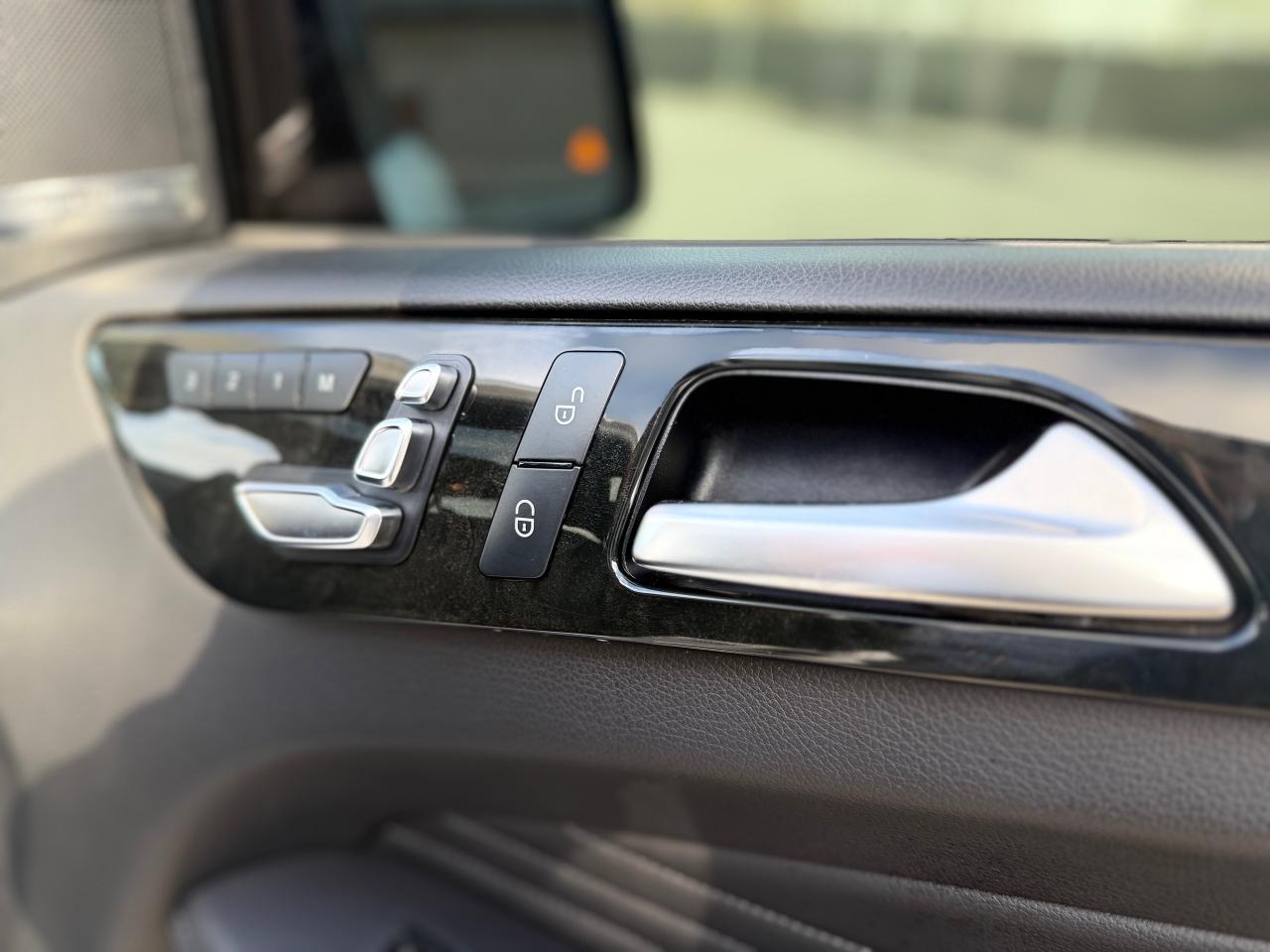 2017 Mercedes-Benz GLE 4MATIC 4dr AMG GLE 43 - Photo #15