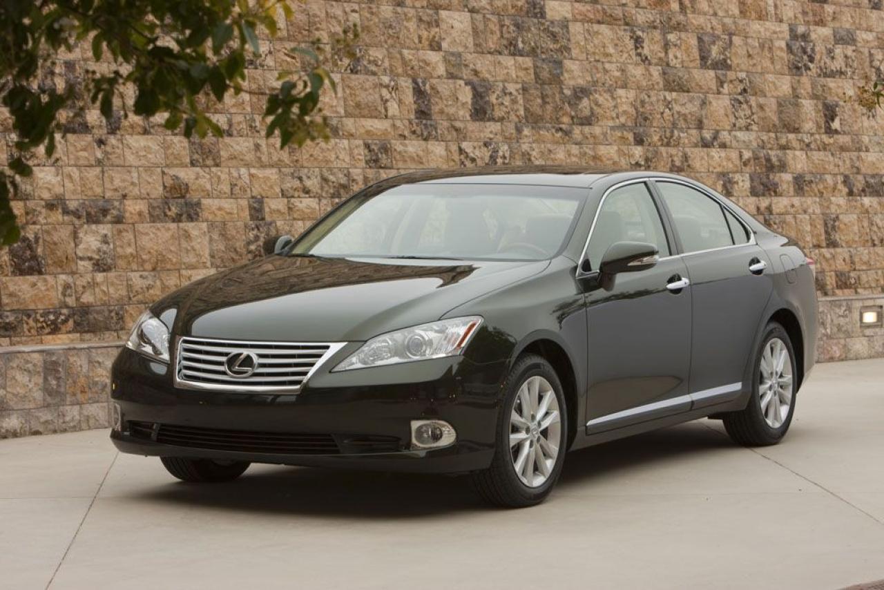 Used 2011 Lexus ES 350 PREMIUM/ LOADED/ NAVI / LEATHER /ROOF/ REAR CAM / for sale in Scarborough, ON