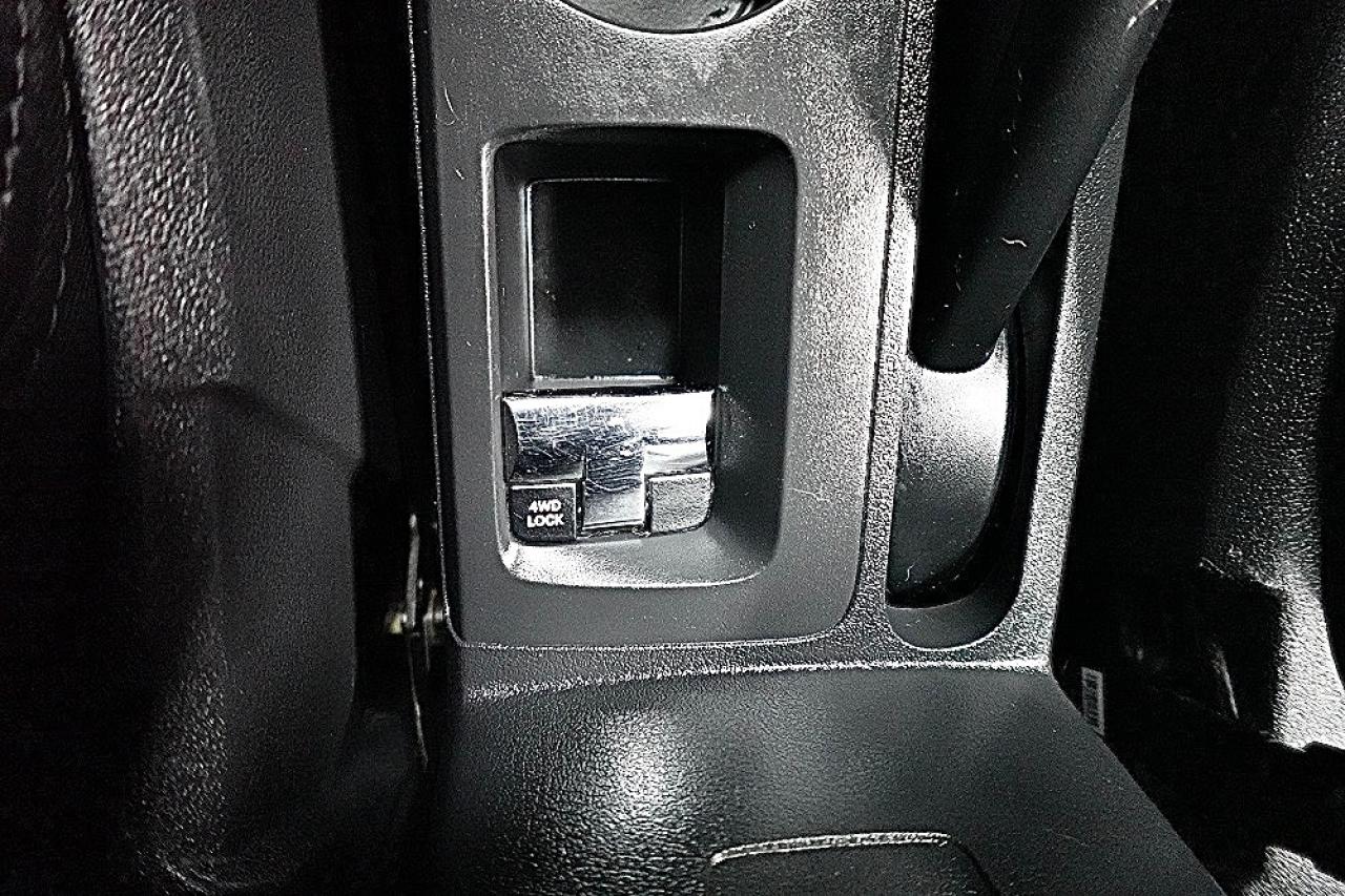 2016 Jeep Compass HIGH ALTITUDE ,ALL SERVICE RECORDS,ONE OWNER,4X4 Photo