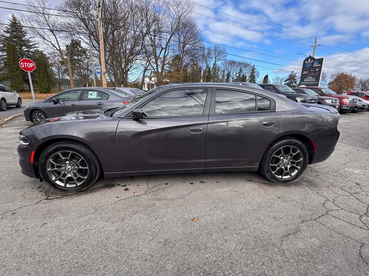 2017 Dodge Charger 4dr Sdn SXT AWD - Photo #2