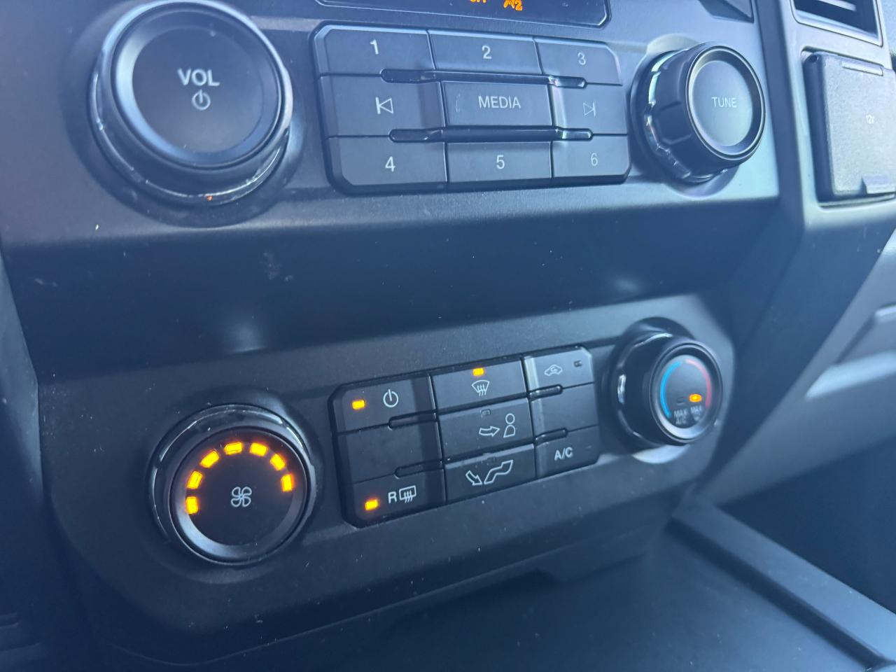 2019 Ford F-150 STX 4WD Leather Seats - Photo #23