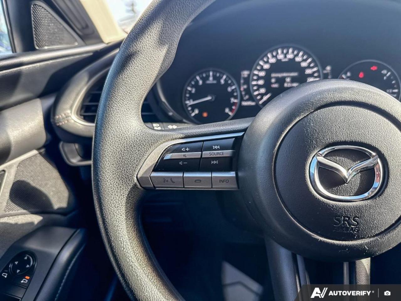 2019 Mazda MAZDA3 GX / NO ACCIDENTS / HTD SEATS / NAV / BLUETOOTH - Photo #20