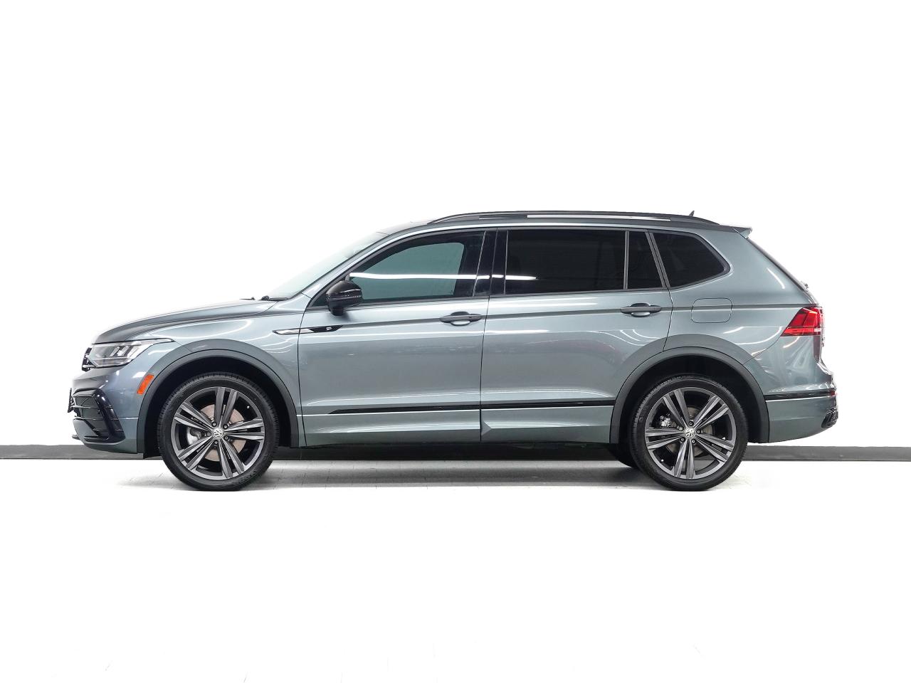 2022 Volkswagen Tiguan COMF R-LINE | AWD | BlkEdition | Leather | Sunroof
