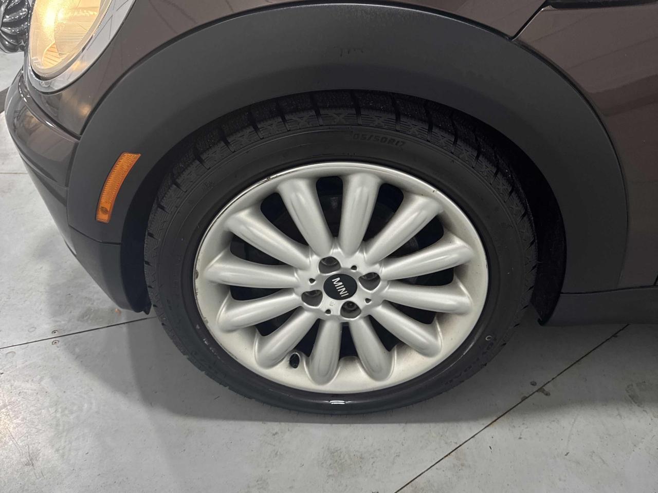 2010 MINI Cooper 2dr Cpe Mayfair Edition Clean CarFax Trade-ins OK! - Photo #8