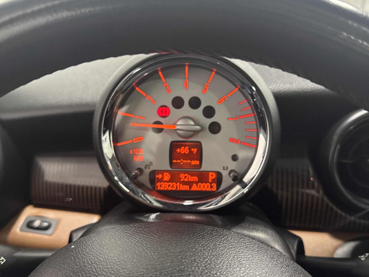 2010 MINI Cooper 2dr Cpe Mayfair Edition Clean CarFax Trade-ins OK! - Photo #5