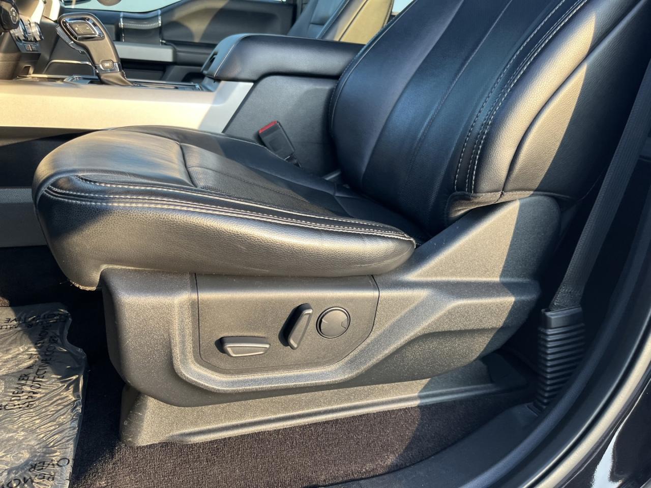 2019 Ford F-150 LARIAT ~NO ACCIDENTS~ Photo