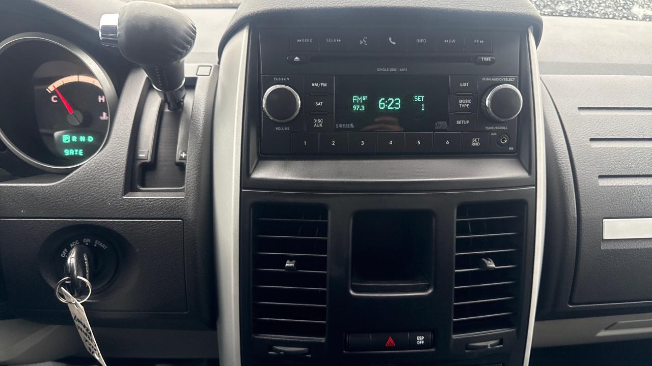 2010 Dodge Grand Caravan SE Photo