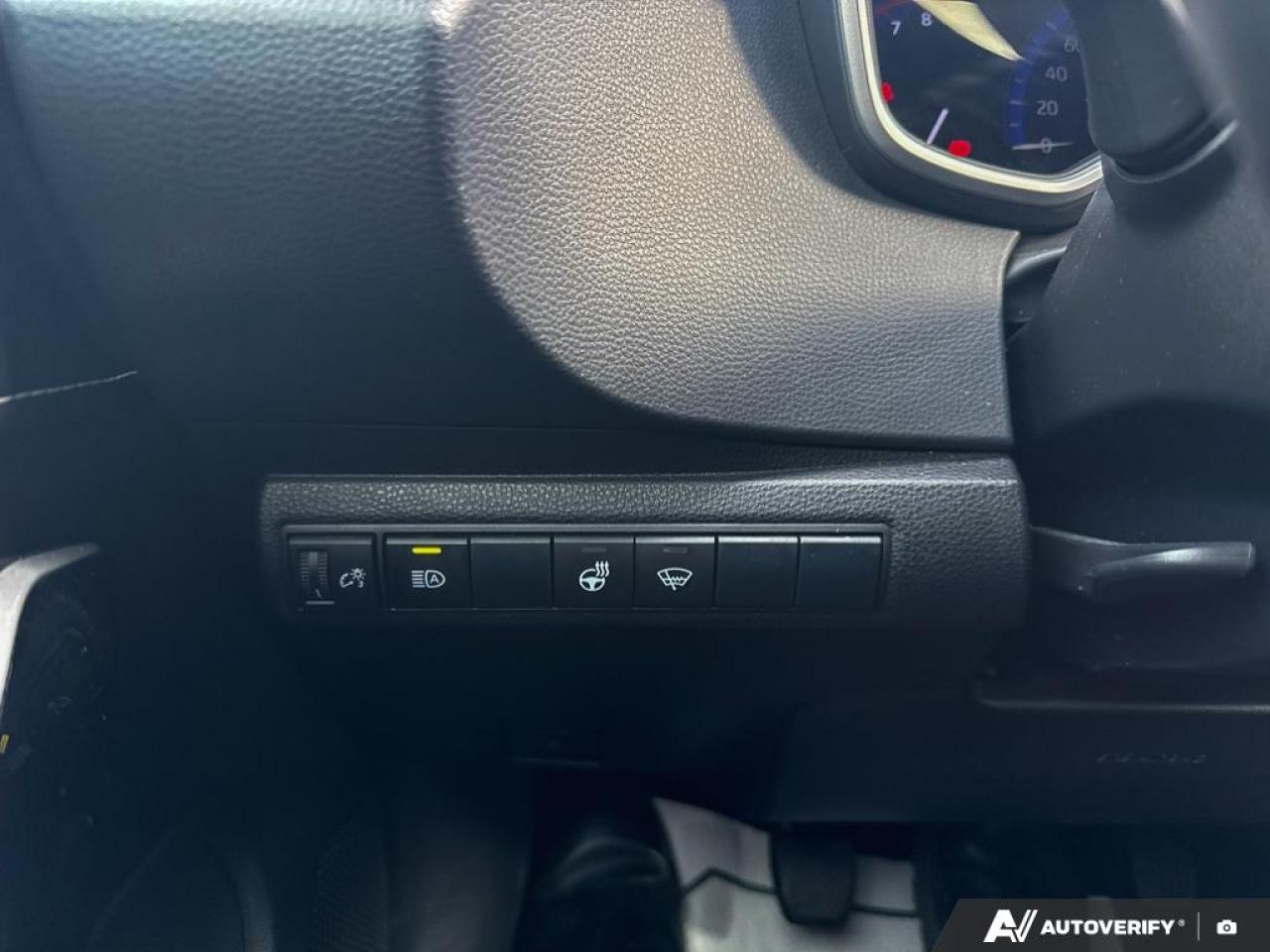 2019 Toyota Corolla XSE / NO ACCIDENTS / NAV / LEATHER /HTD SEATS/ M/T - Photo #14