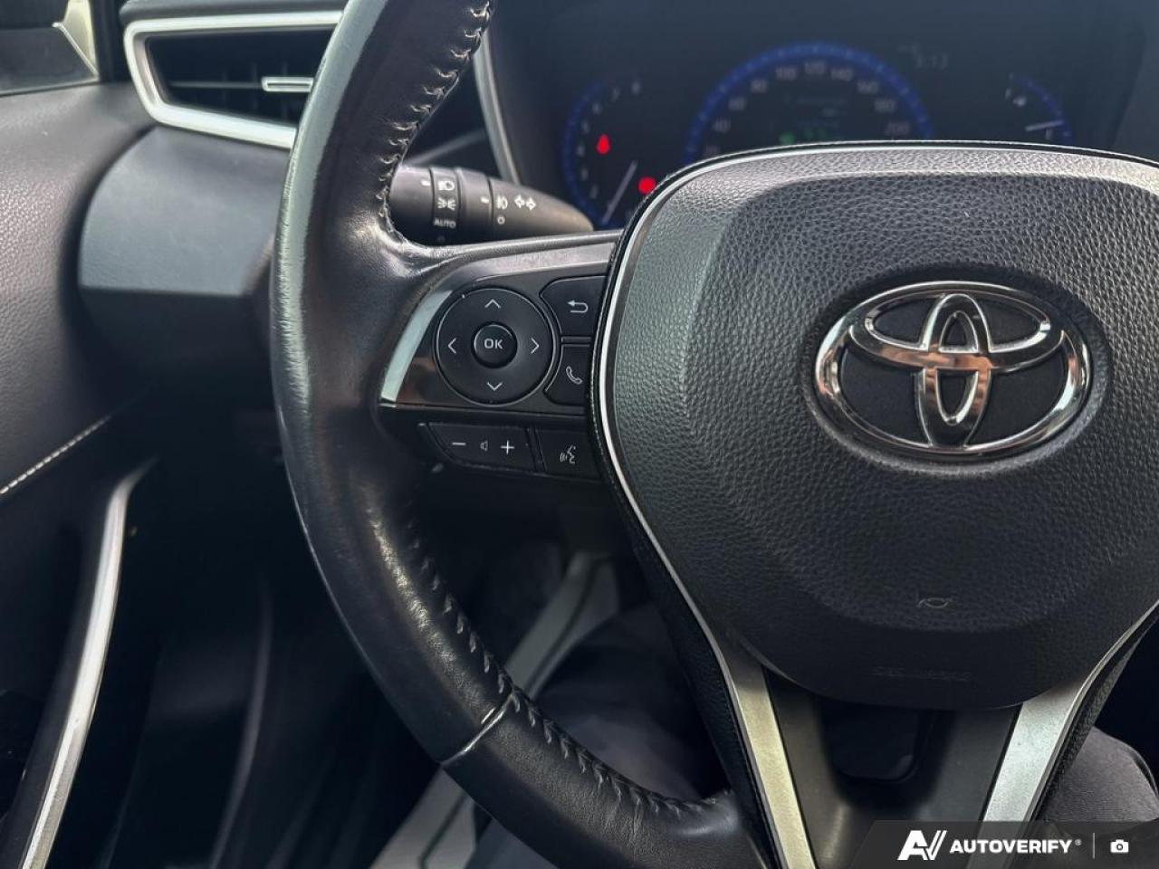 2019 Toyota Corolla XSE / NO ACCIDENTS / NAV / LEATHER /HTD SEATS/ M/T - Photo #21